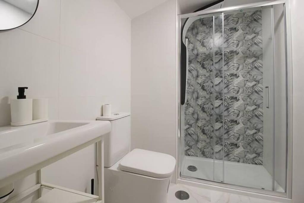 Vivienda En El Centro De Santander Apartment Luaran gambar